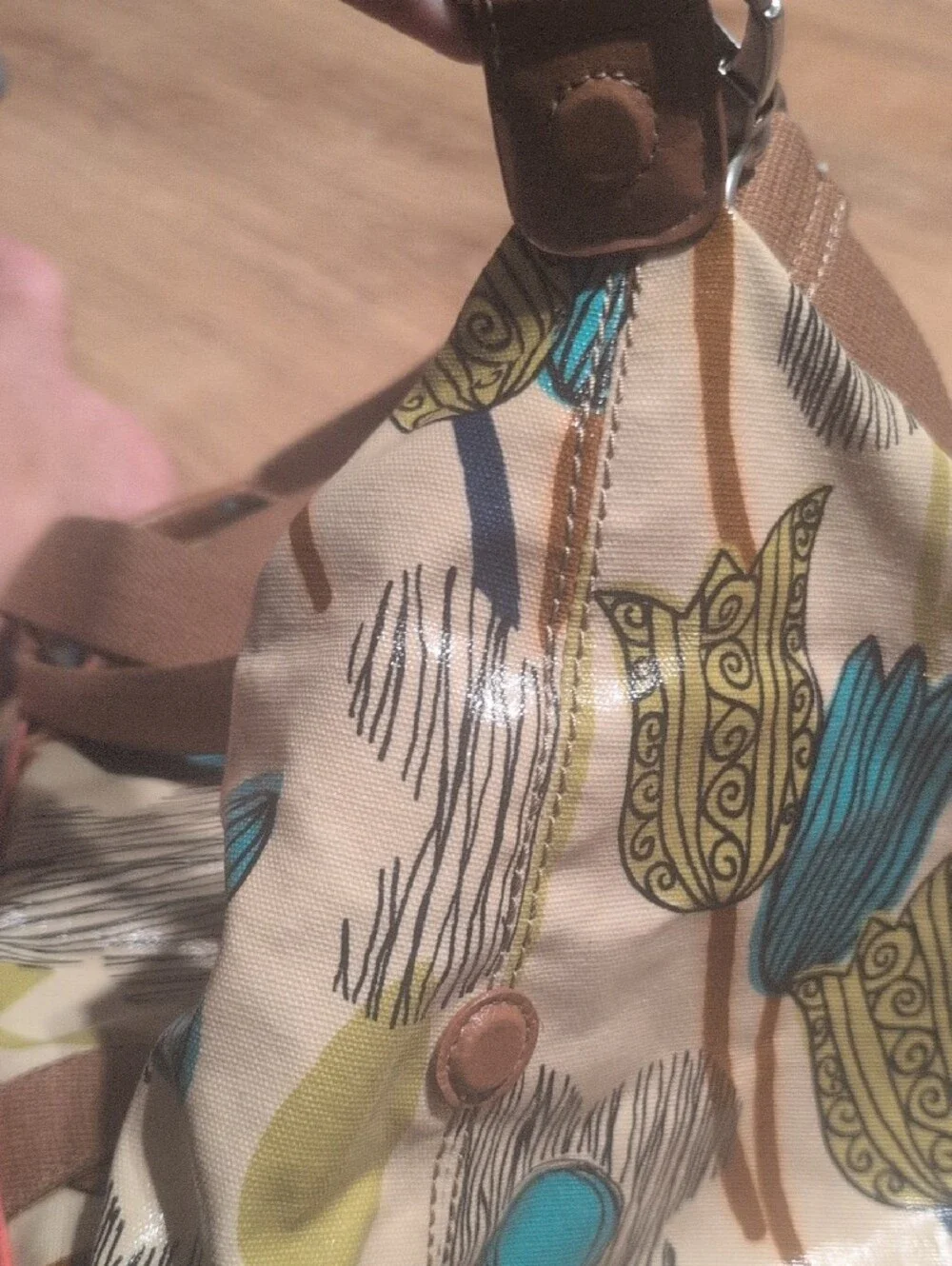 Fossil Stylish Floral Weekender Bag - Brown, Teal & Cream
